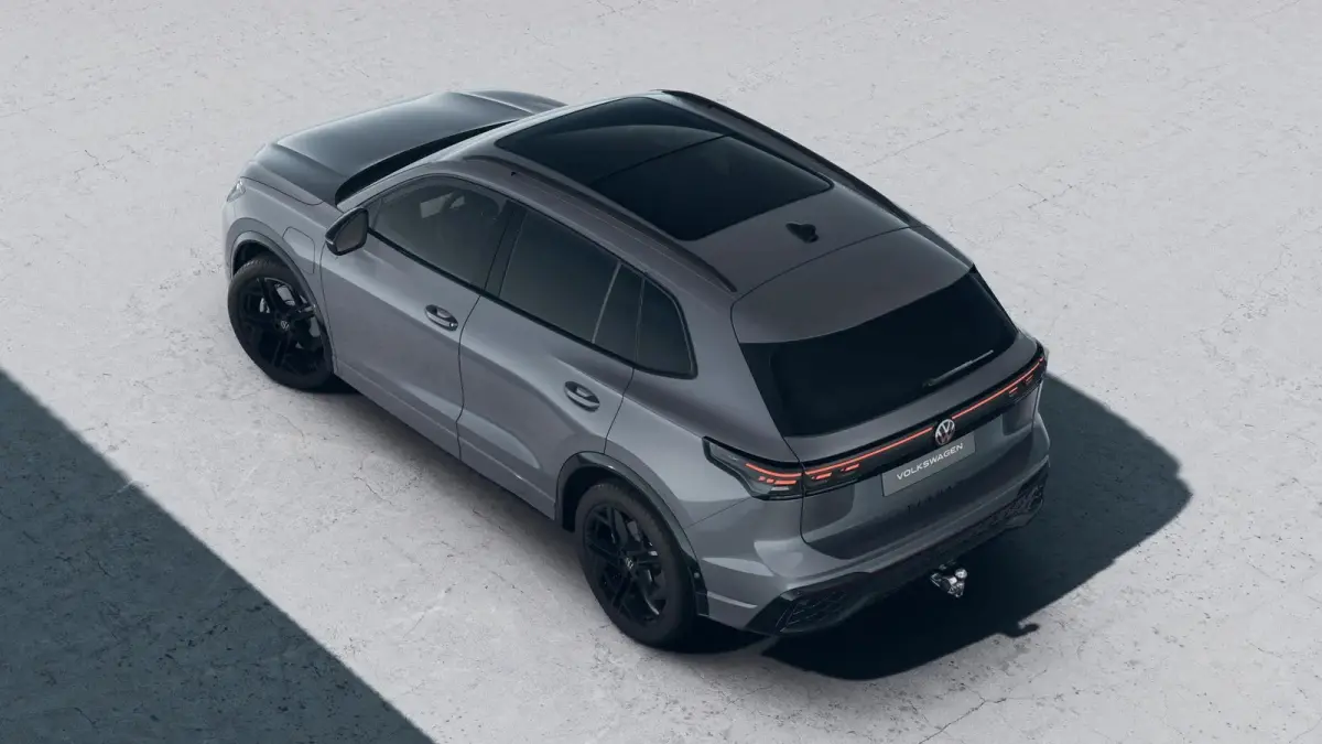 1.5 eHybrid 272pk R-Line Edition | 20" Velgen | Panoramadak