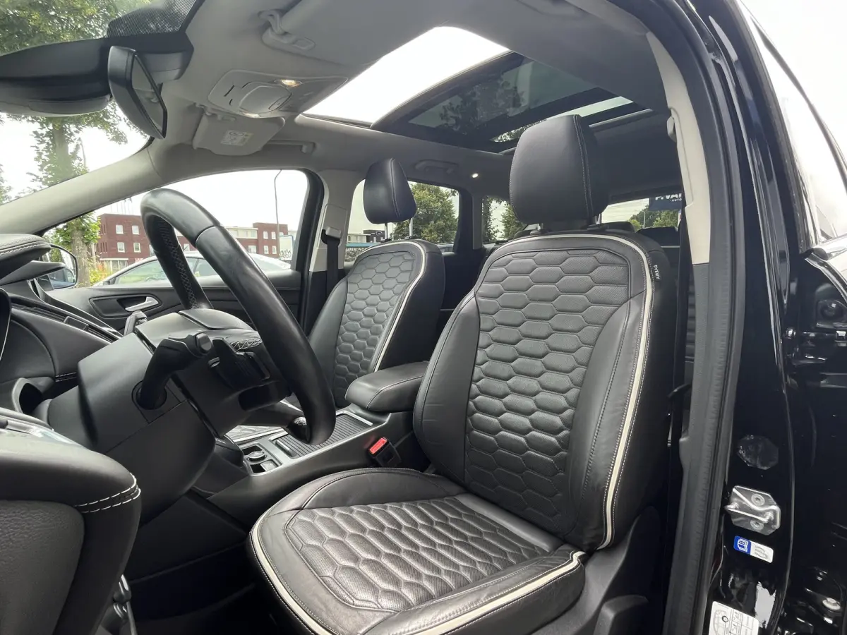 1.5 EcoBoost Vignale iAWD 176pk/129kW Automaat | Full Options | Panoramadak | Afn. trekhaak | Luxury Pack | Technology Pack | Driver Assistance Pack | etc. etc.