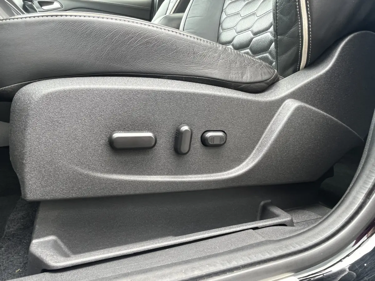 1.5 EcoBoost Vignale iAWD 176pk/129kW Automaat | Full Options | Panoramadak | Afn. trekhaak | Luxury Pack | Technology Pack | Driver Assistance Pack | etc. etc.
