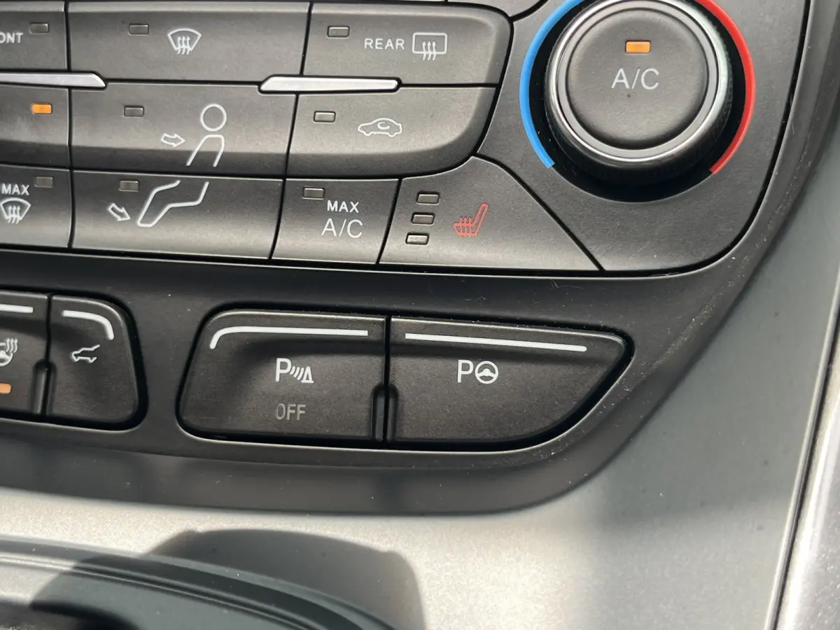 1.5 EcoBoost Vignale iAWD 176pk/129kW Automaat | Full Options | Panoramadak | Afn. trekhaak | Luxury Pack | Technology Pack | Driver Assistance Pack | etc. etc.