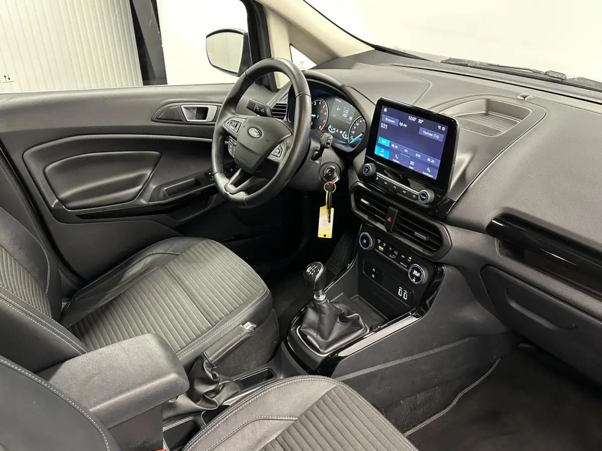 1.0 EcoBoost Titanium ECC LM CARPLAY NAVI CRUISE.