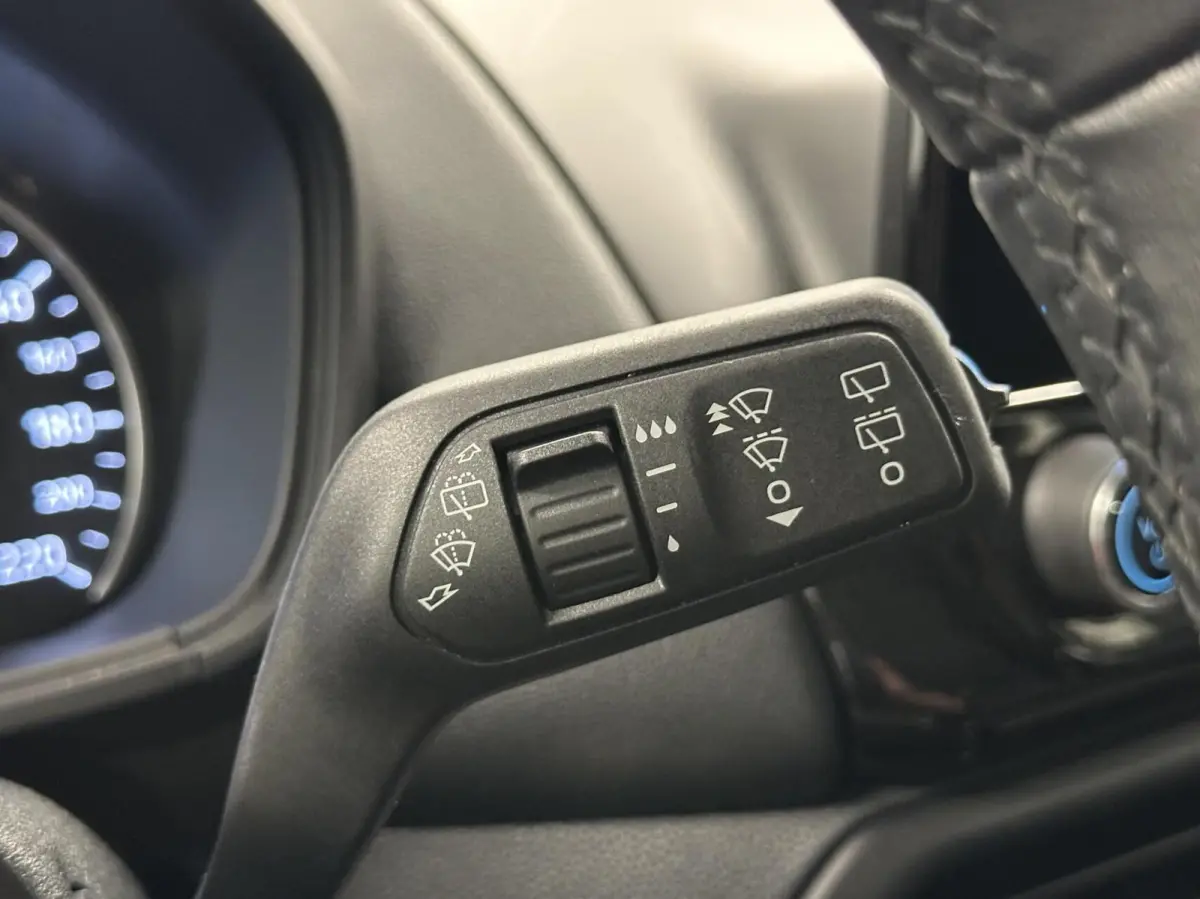 1.0 EcoBoost Titanium ECC LM CARPLAY NAVI CRUISE.