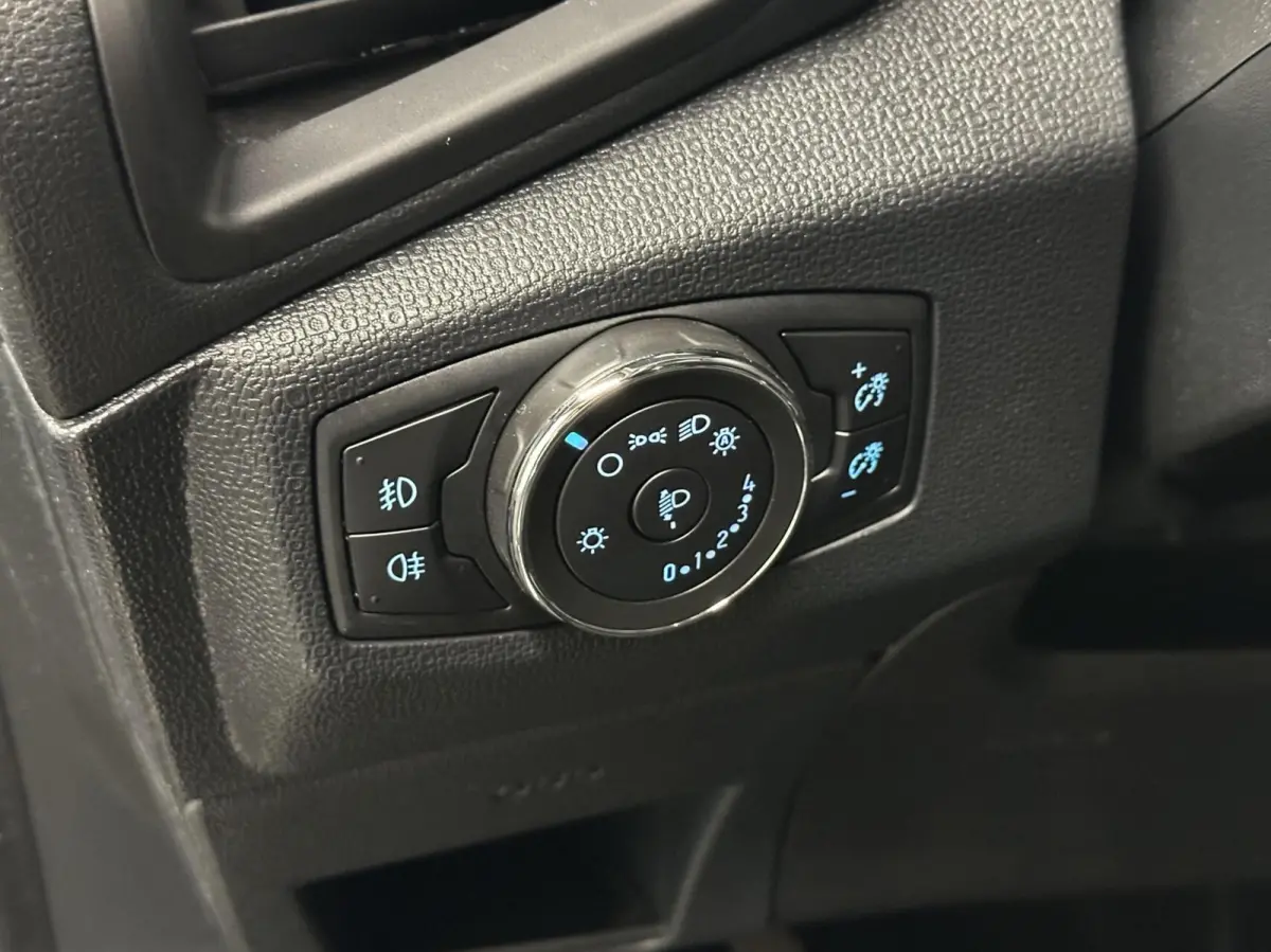 1.0 EcoBoost Titanium ECC LM CARPLAY NAVI CRUISE.