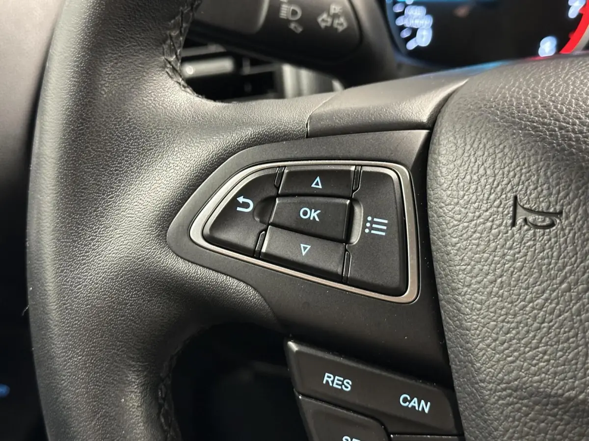 1.0 EcoBoost Titanium ECC LM CARPLAY NAVI CRUISE.