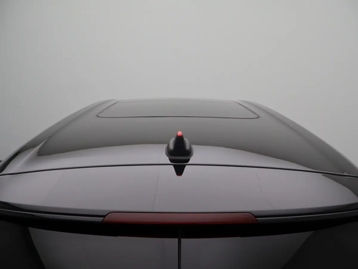 Mini 1.5 Cooper Richmond Park Edition |  Achteruitrijcamera | Panoramisch schuifdak | Climate Control | Apple Carplay/Android Auto