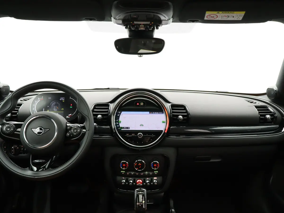 Mini 1.5 Cooper Richmond Park Edition |  Achteruitrijcamera | Panoramisch schuifdak | Climate Control | Apple Carplay/Android Auto