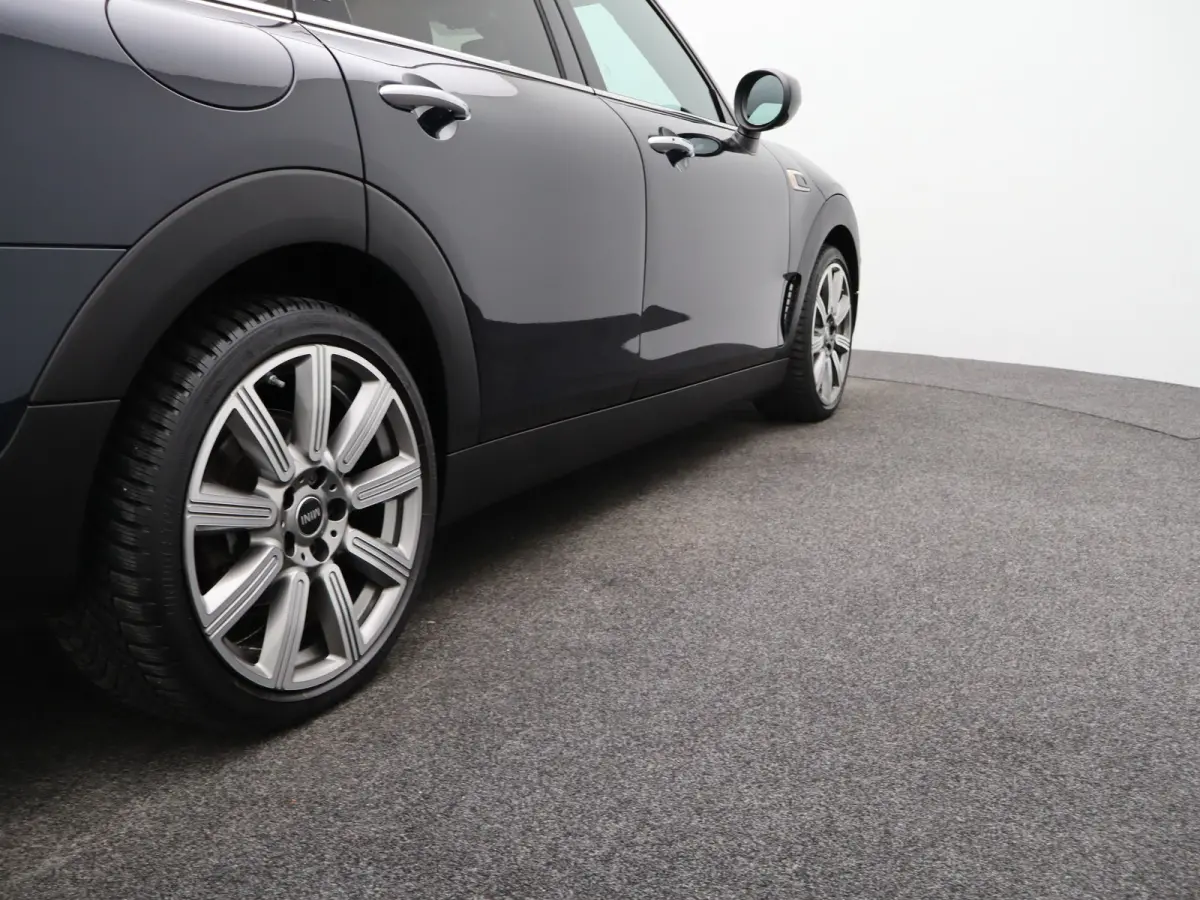 Mini 1.5 Cooper Richmond Park Edition |  Achteruitrijcamera | Panoramisch schuifdak | Climate Control | Apple Carplay/Android Auto