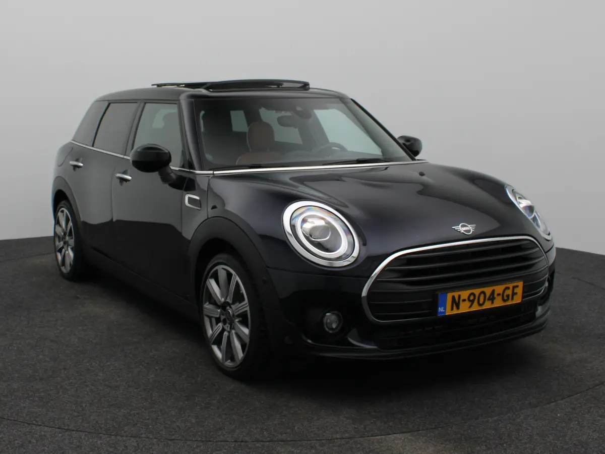 Mini 1.5 Cooper Richmond Park Edition |  Achteruitrijcamera | Panoramisch schuifdak | Climate Control | Apple Carplay/Android Auto
