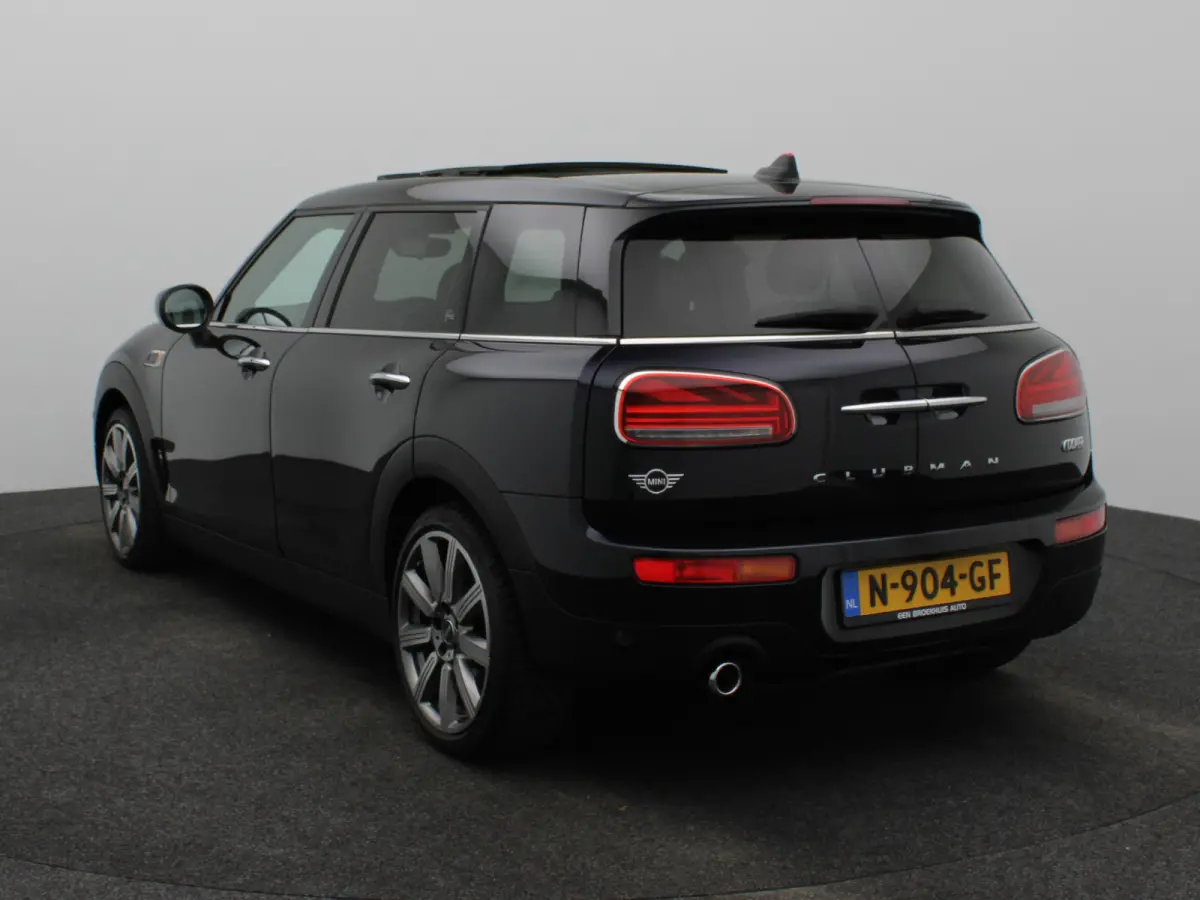 Mini 1.5 Cooper Richmond Park Edition |  Achteruitrijcamera | Panoramisch schuifdak | Climate Control | Apple Carplay/Android Auto