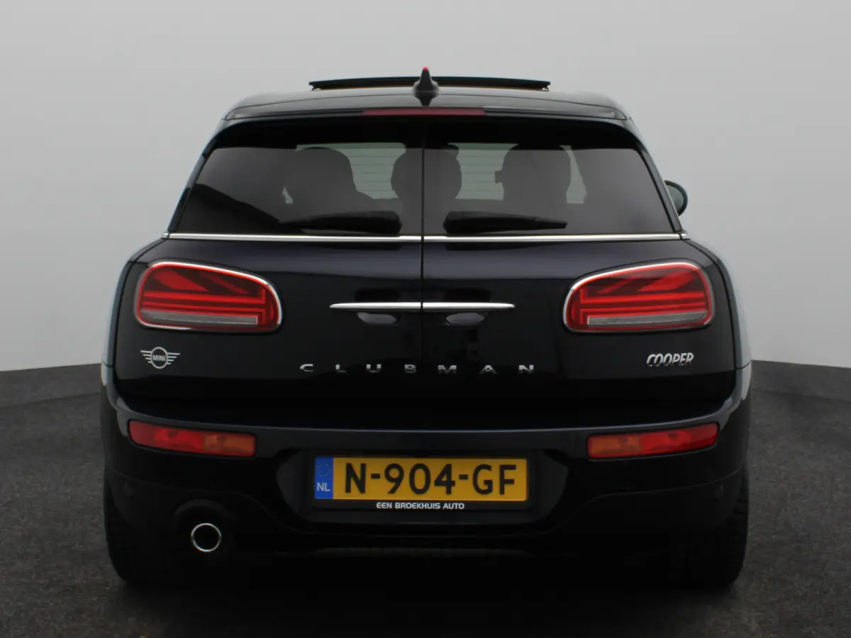 Mini 1.5 Cooper Richmond Park Edition |  Achteruitrijcamera | Panoramisch schuifdak | Climate Control | Apple Carplay/Android Auto