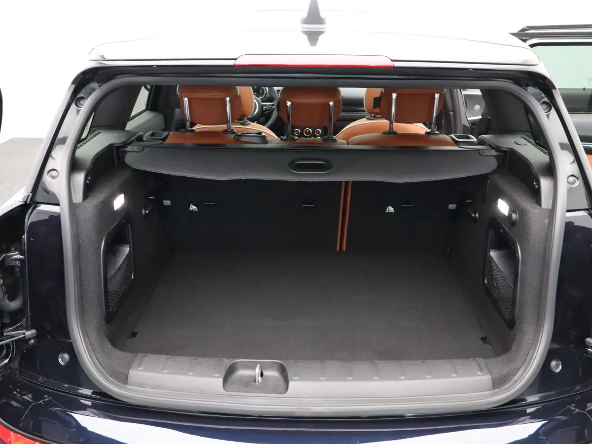 Mini 1.5 Cooper Richmond Park Edition |  Achteruitrijcamera | Panoramisch schuifdak | Climate Control | Apple Carplay/Android Auto