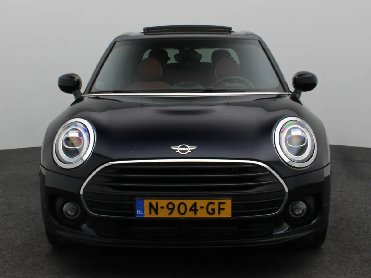 Mini 1.5 Cooper Richmond Park Edition |  Achteruitrijcamera | Panoramisch schuifdak | Climate Control | Apple Carplay/Android Auto