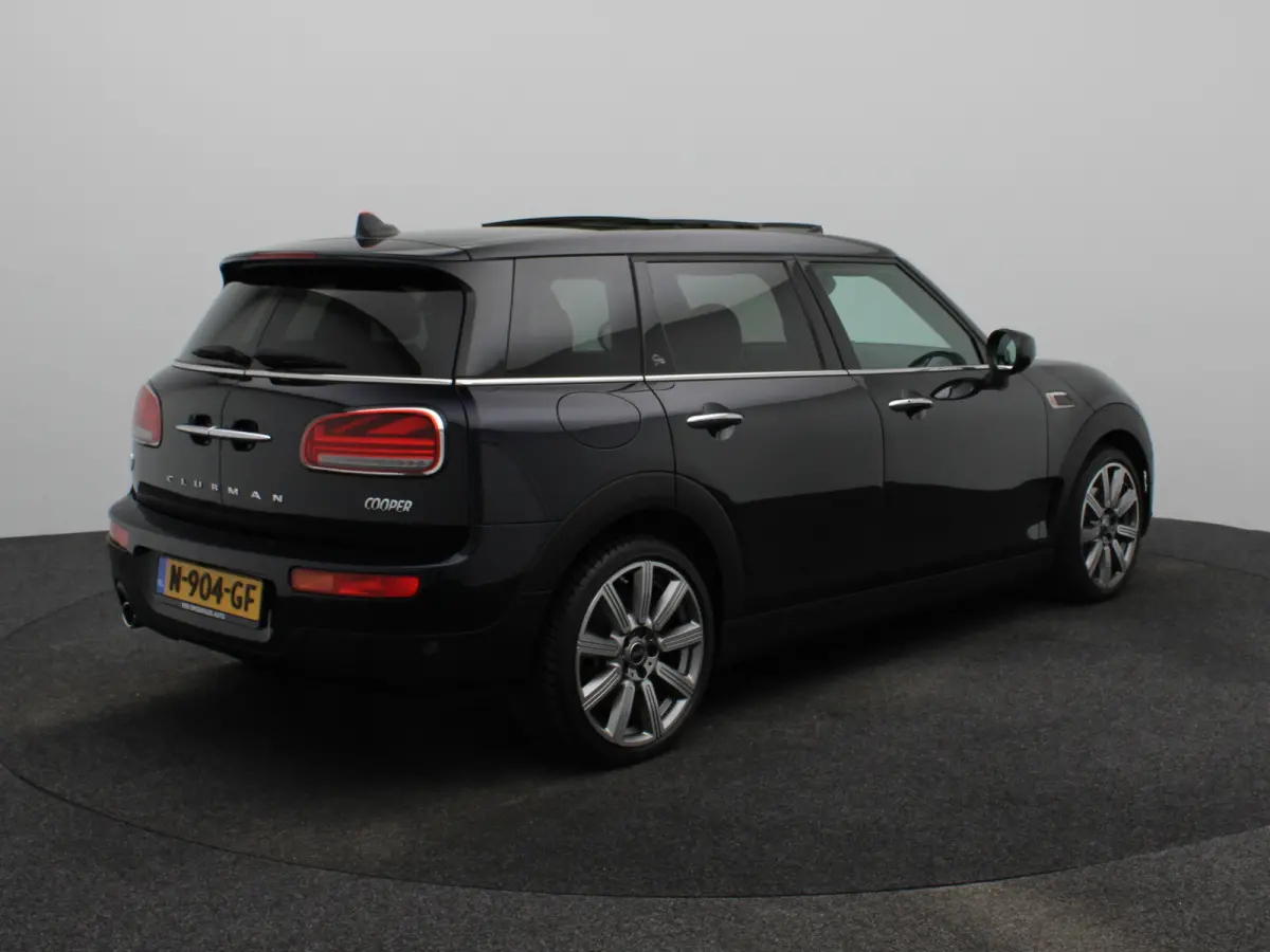 Mini 1.5 Cooper Richmond Park Edition |  Achteruitrijcamera | Panoramisch schuifdak | Climate Control | Apple Carplay/Android Auto