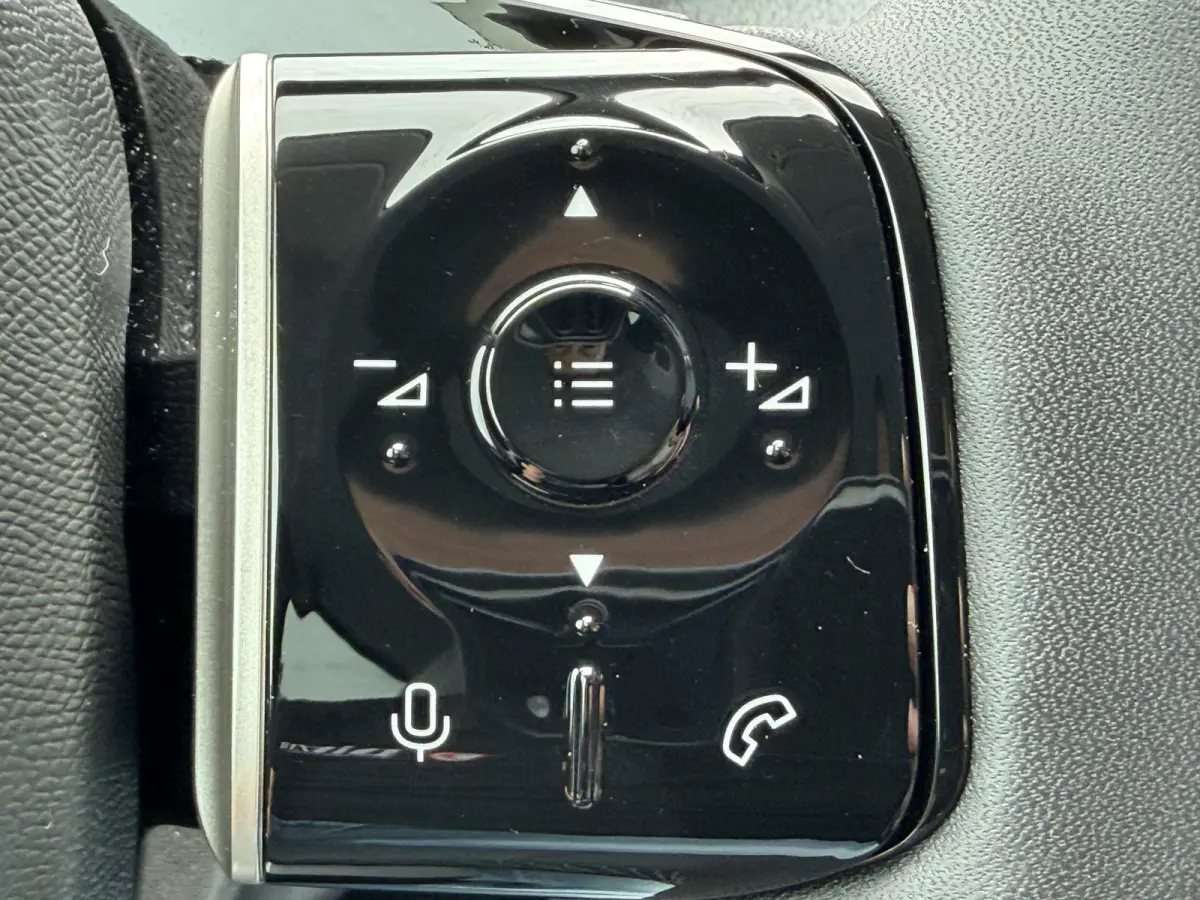 225pk Plug-In Hybrid Plus (Trekhaak - Elektrische Klep - Leder incl verwarming/koeling/massage/geheugen - Adaptieve Cruise Controle - Keyless Entry - Camera - Parkeersensoren V+A - LED)