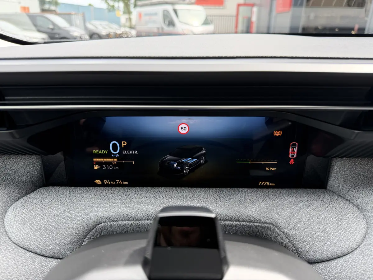 225pk Plug-In Hybrid Plus (Trekhaak - Elektrische Klep - Leder incl verwarming/koeling/massage/geheugen - Adaptieve Cruise Controle - Keyless Entry - Camera - Parkeersensoren V+A - LED)