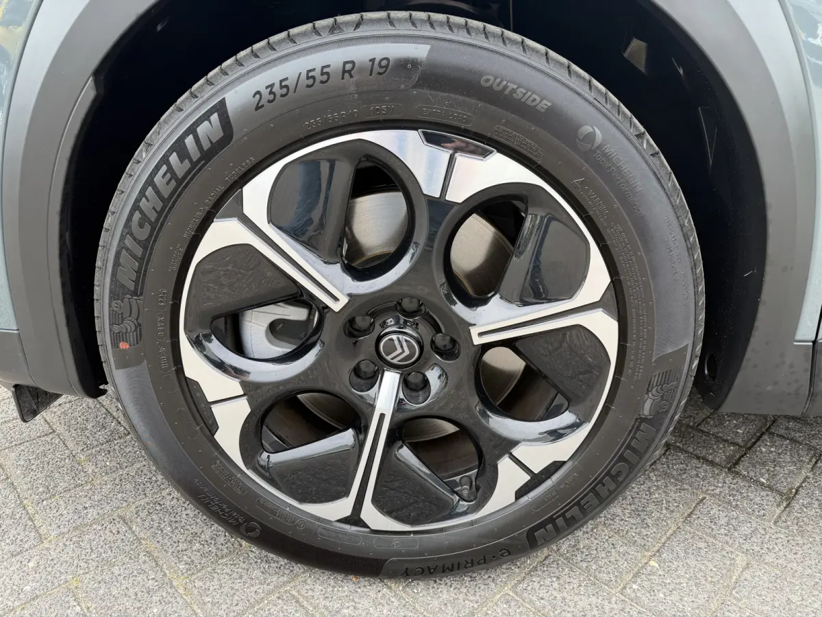 225pk Plug-In Hybrid Plus (Trekhaak - Elektrische Klep - Leder incl verwarming/koeling/massage/geheugen - Adaptieve Cruise Controle - Keyless Entry - Camera - Parkeersensoren V+A - LED)