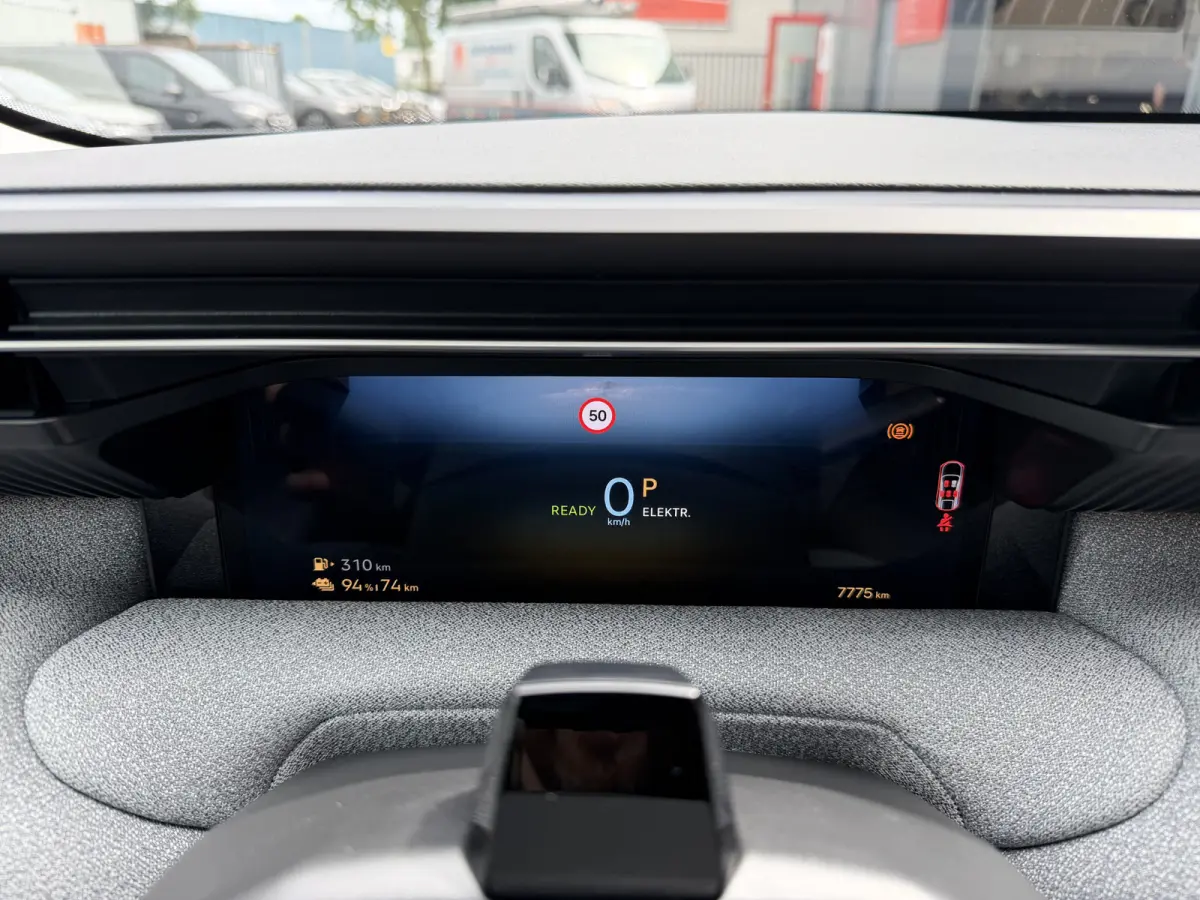 225pk Plug-In Hybrid Plus (Trekhaak - Elektrische Klep - Leder incl verwarming/koeling/massage/geheugen - Adaptieve Cruise Controle - Keyless Entry - Camera - Parkeersensoren V+A - LED)