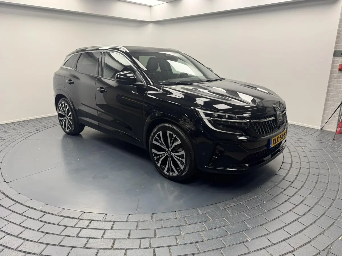 1.2 E-Tech full hybrid 200 Techno Automaat-Navigatie-Adapt.Cr.contr-Clima-Camera-Carplay-Parkeersensoren-Virtual-Head.Up-Lm20''velgen-Stoel/Stuurverwarming