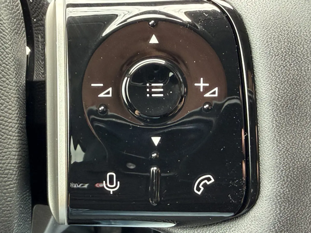 Plus (Pack Techno) Comfort Range 73 kWh (Elektrische Klep - Stoel-/- stuurverwarming - Adaptieve Cruise Controle - Camera - Keyless Entry - 19"incl 4S - LED Matrix - Warmtepomp)