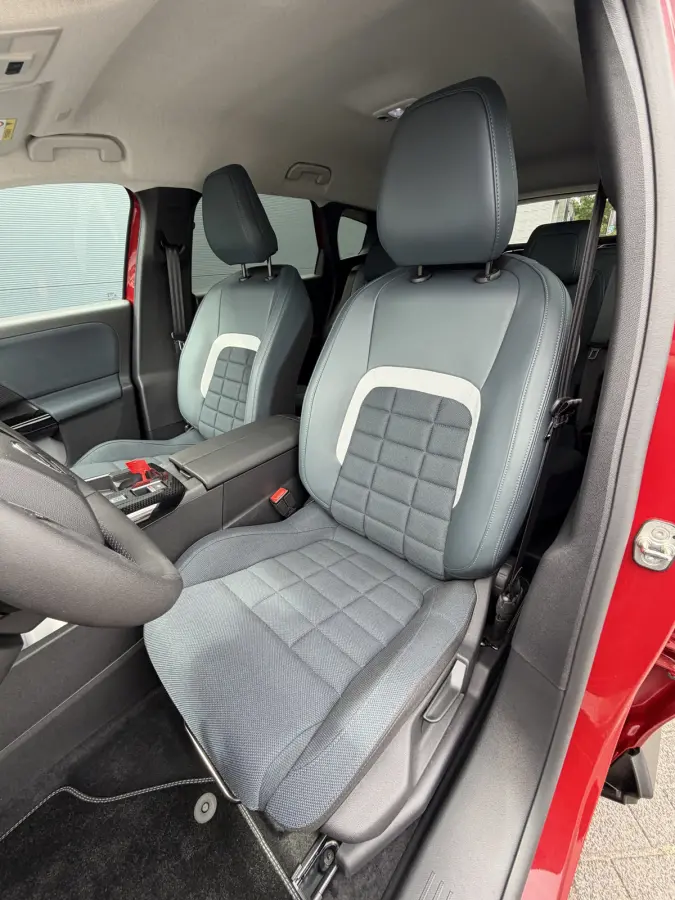 Plus (Pack Techno) Comfort Range 73 kWh (Elektrische Klep - Stoel-/- stuurverwarming - Adaptieve Cruise Controle - Camera - Keyless Entry - 19"incl 4S - LED Matrix - Warmtepomp)