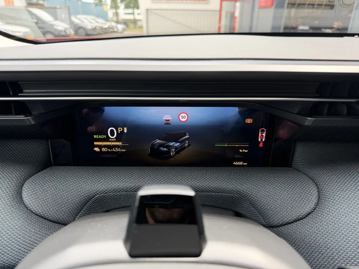 Plus (Pack Techno) Comfort Range 73 kWh (Elektrische Klep - Stoel-/- stuurverwarming - Adaptieve Cruise Controle - Camera - Keyless Entry - 19"incl 4S - LED Matrix - Warmtepomp)