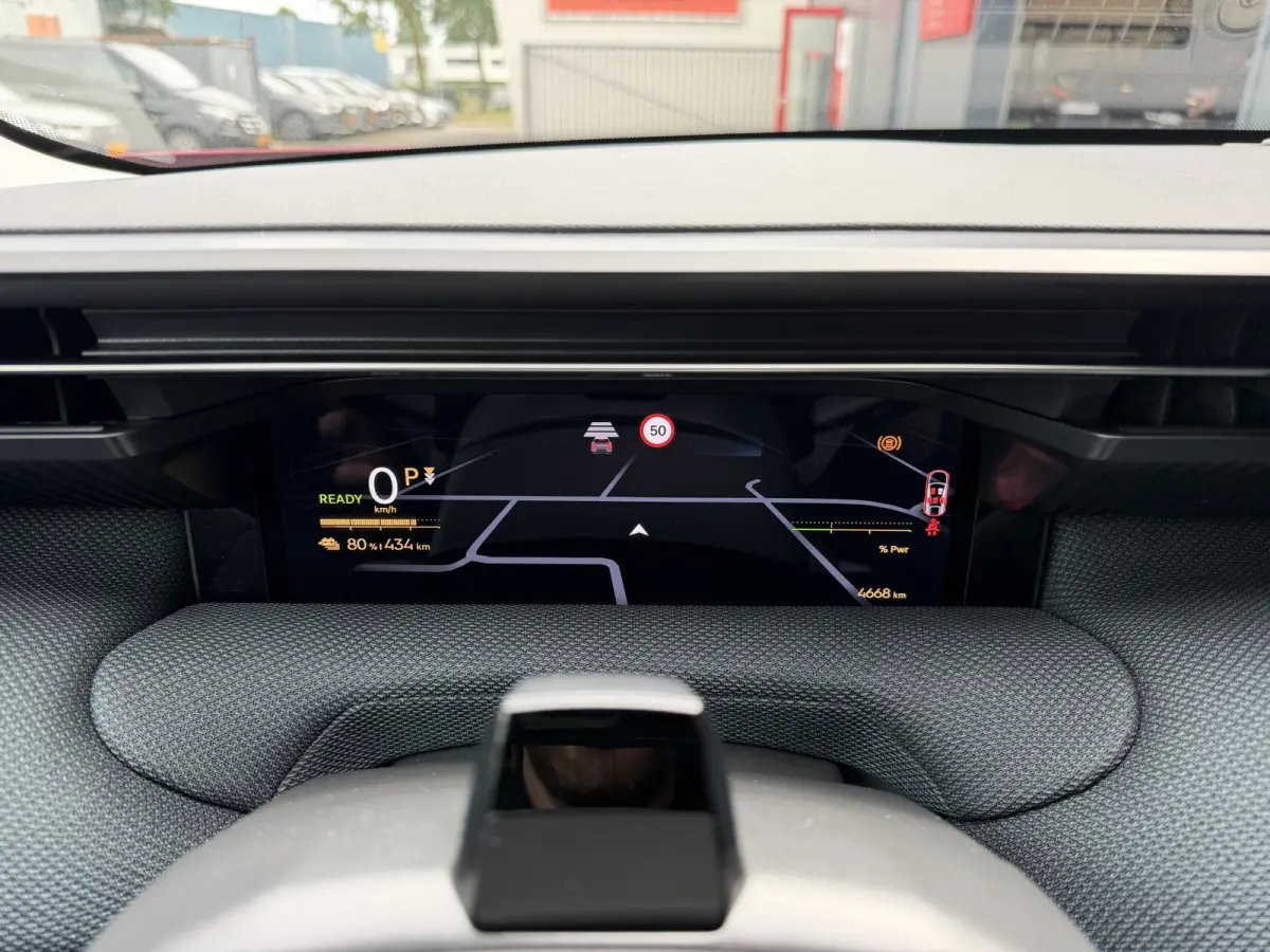 Plus (Pack Techno) Comfort Range 73 kWh (Elektrische Klep - Stoel-/- stuurverwarming - Adaptieve Cruise Controle - Camera - Keyless Entry - 19"incl 4S - LED Matrix - Warmtepomp)