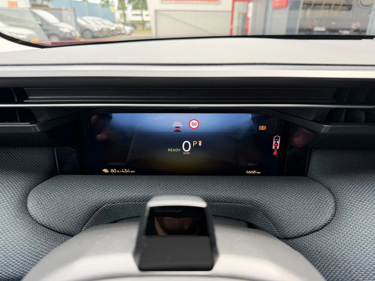 Plus (Pack Techno) Comfort Range 73 kWh (Elektrische Klep - Stoel-/- stuurverwarming - Adaptieve Cruise Controle - Camera - Keyless Entry - 19"incl 4S - LED Matrix - Warmtepomp)