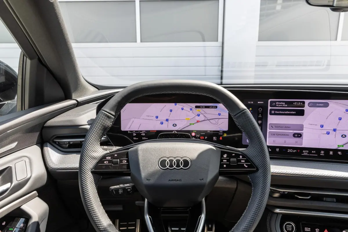 2.0 e-hybrid 367pk quattro S edition Competition | Panoramadak | Trekhaak Wegklapbaar | LMV 21''