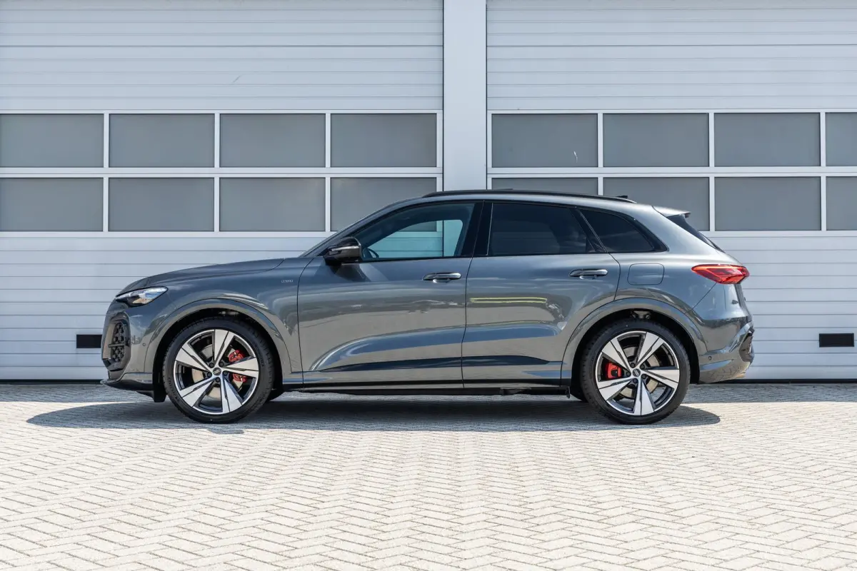 2.0 e-hybrid 367pk quattro S edition Competition | Panoramadak | Trekhaak Wegklapbaar | LMV 21''