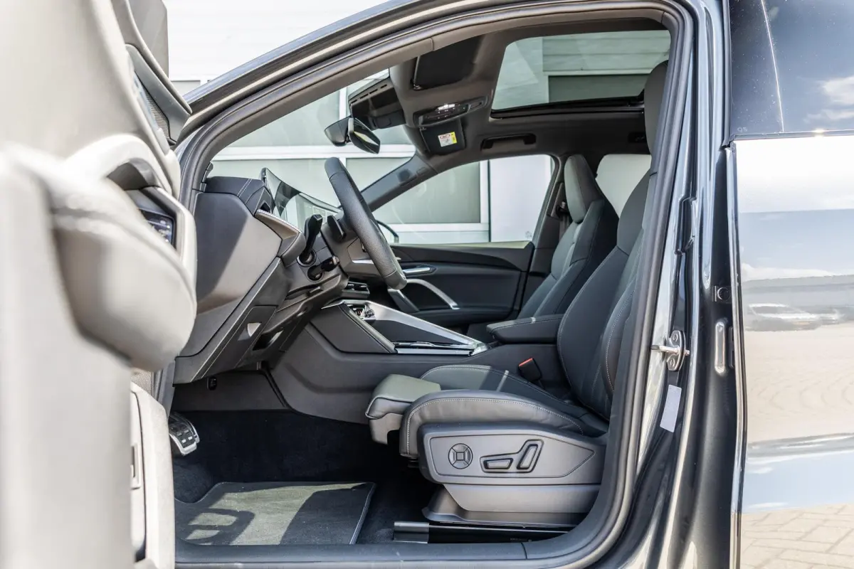 2.0 e-hybrid 367pk quattro S edition Competition | Panoramadak | Trekhaak Wegklapbaar | LMV 21''