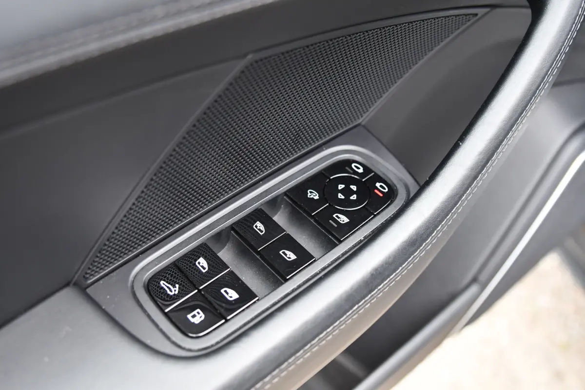 2.9 4 E-Hybrid, Sport Chrono, Rear Entertainment, Luchtvering, Softclose, Pano, 360, HUD, Leder!