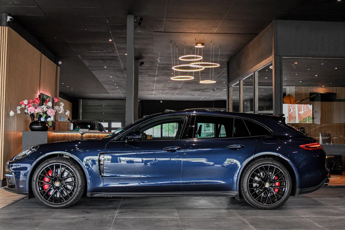 2.9 4 E-Hybrid, Sport Chrono, Rear Entertainment, Luchtvering, Softclose, Pano, 360, HUD, Leder!