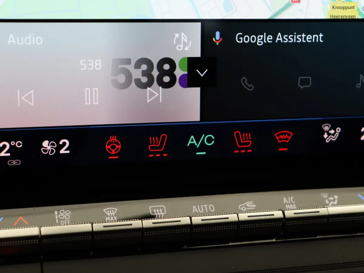 E-Tech full hybrid 200pk esprit Alpine | Vijf jaar garantie | Harman Kardon | Panoramisch dak | Active driver assist |