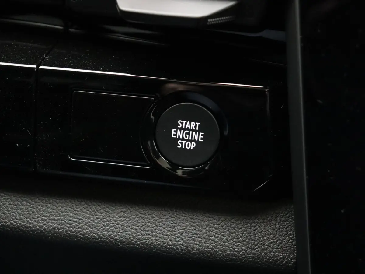 E-Tech full hybrid 200pk esprit Alpine | Vijf jaar garantie | Harman Kardon | Panoramisch dak | Active driver assist |