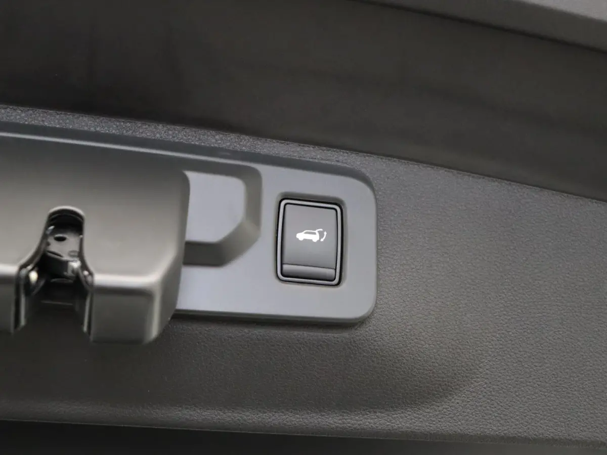 E-Tech full hybrid 200pk esprit Alpine | Vijf jaar garantie | Harman Kardon | Panoramisch dak | Active driver assist |