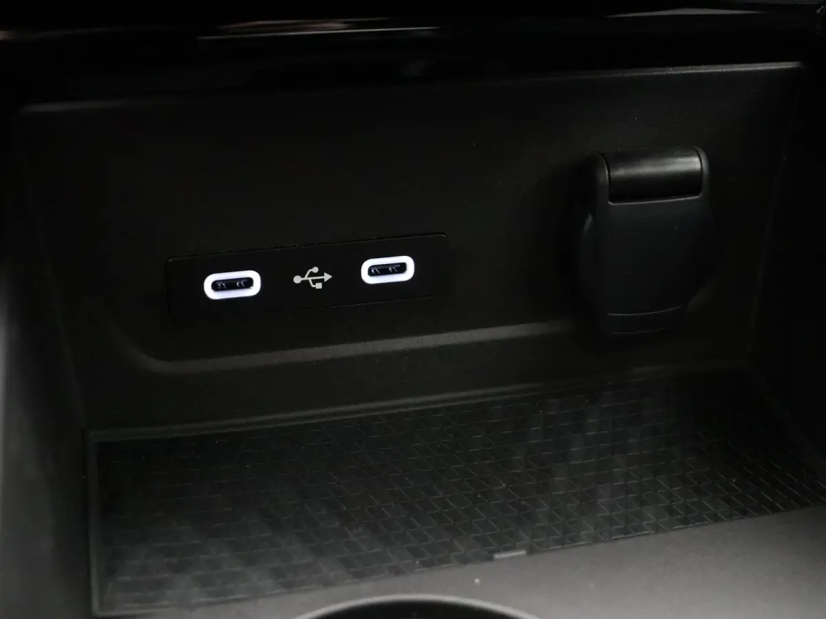 E-Tech full hybrid 200pk esprit Alpine | Vijf jaar garantie | Harman Kardon | Panoramisch dak | Active driver assist |