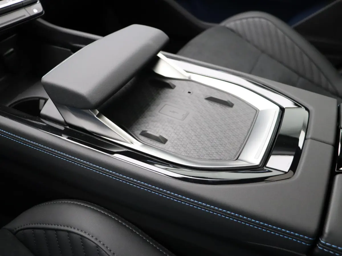 E-Tech full hybrid 200pk esprit Alpine | Vijf jaar garantie | Harman Kardon | Panoramisch dak | Active driver assist |