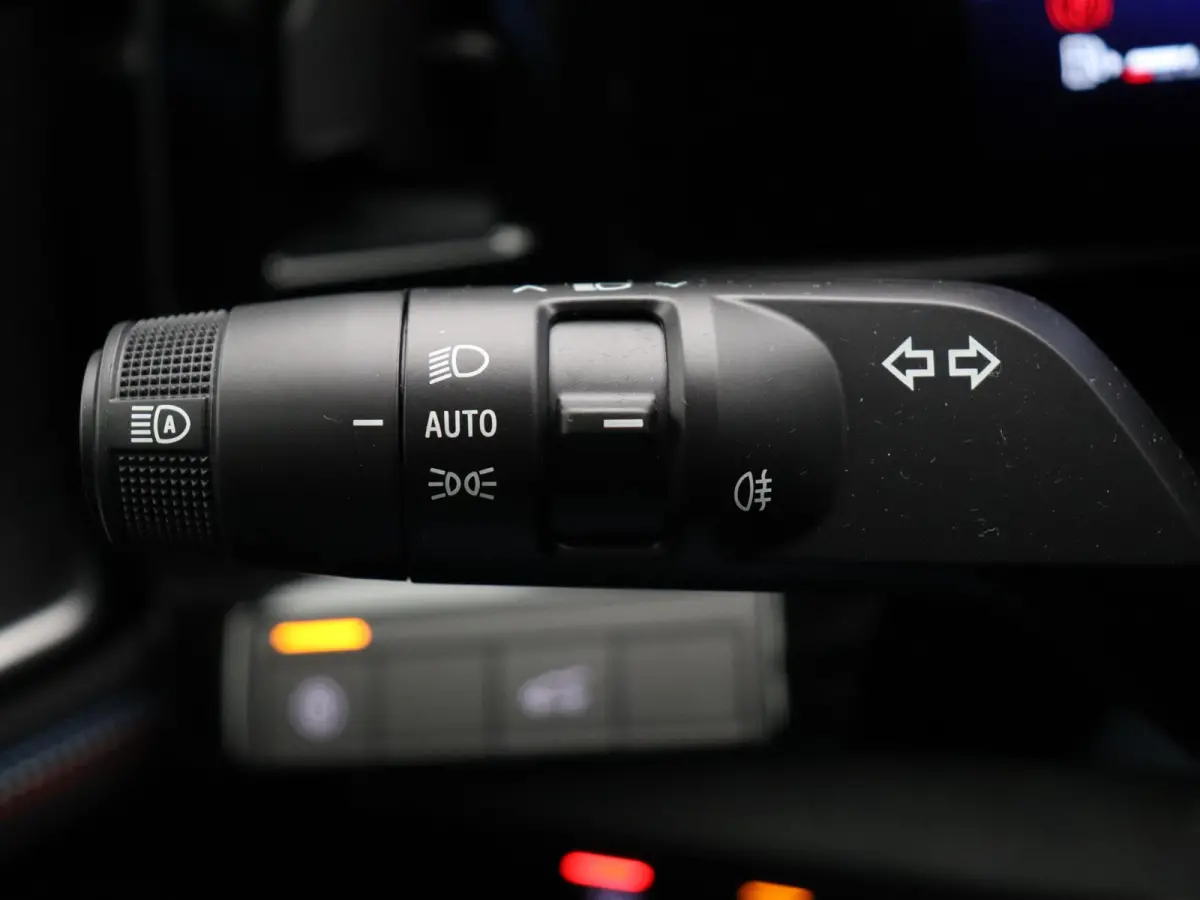 E-Tech full hybrid 200pk esprit Alpine | Vijf jaar garantie | Harman Kardon | Panoramisch dak | Active driver assist |