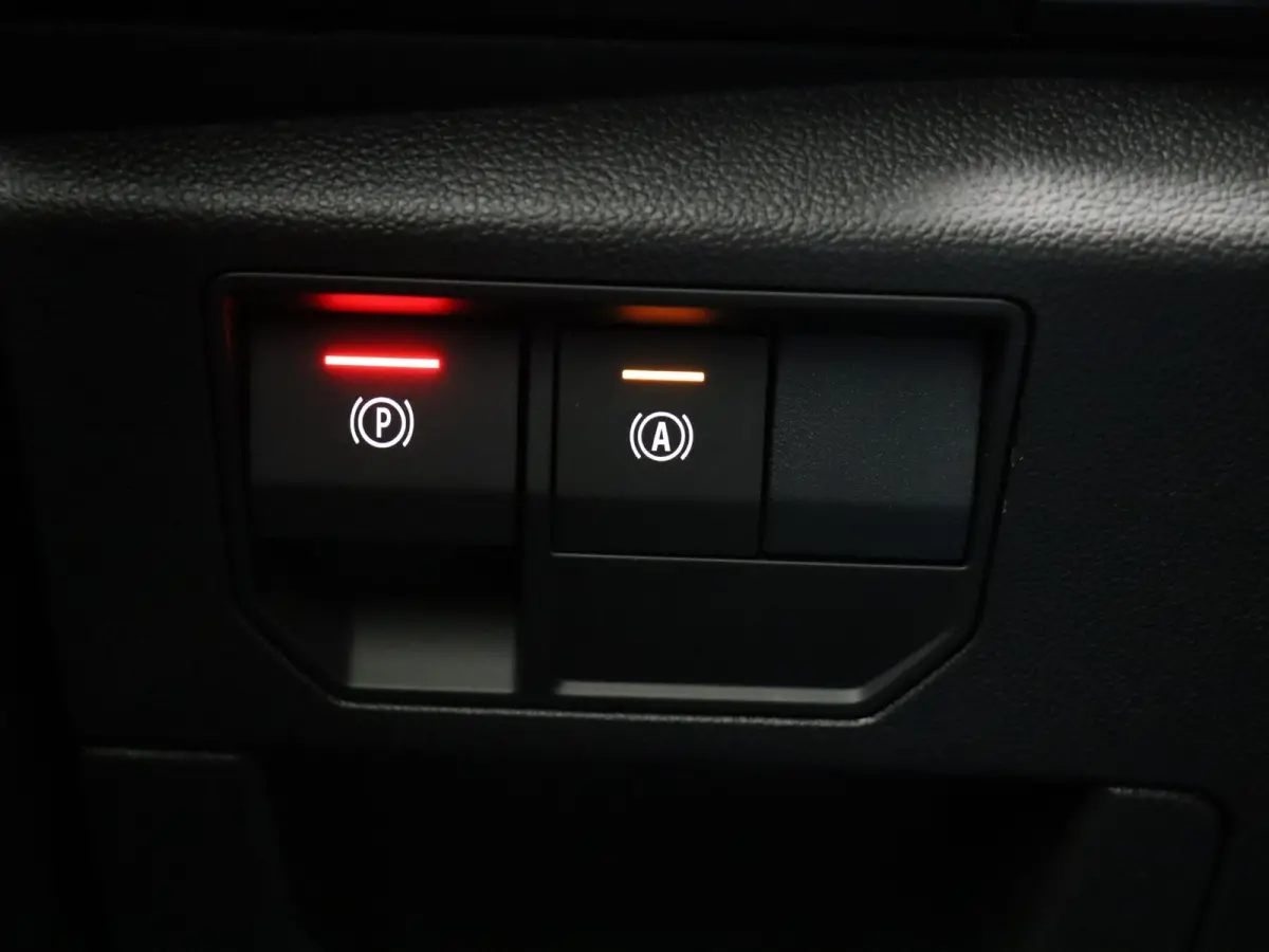 E-Tech full hybrid 200pk esprit Alpine | Vijf jaar garantie | Harman Kardon | Panoramisch dak | Active driver assist |