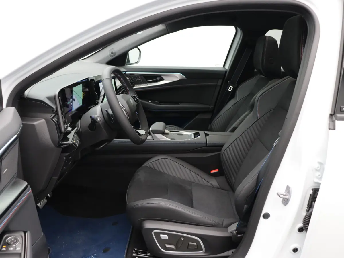 E-Tech full hybrid 200pk esprit Alpine | Vijf jaar garantie | Harman Kardon | Panoramisch dak | Active driver assist |