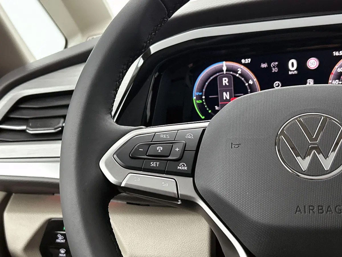 1.5 eHybrid L2 Bulli Edition 4Motion 245PK | Trekhaak | Airco | Navigatiesyteem met Apple Carplay/Android Auto | Achteruitrijcamera | Stoelverwarming | Anti-diefstalalarm | Keyless |