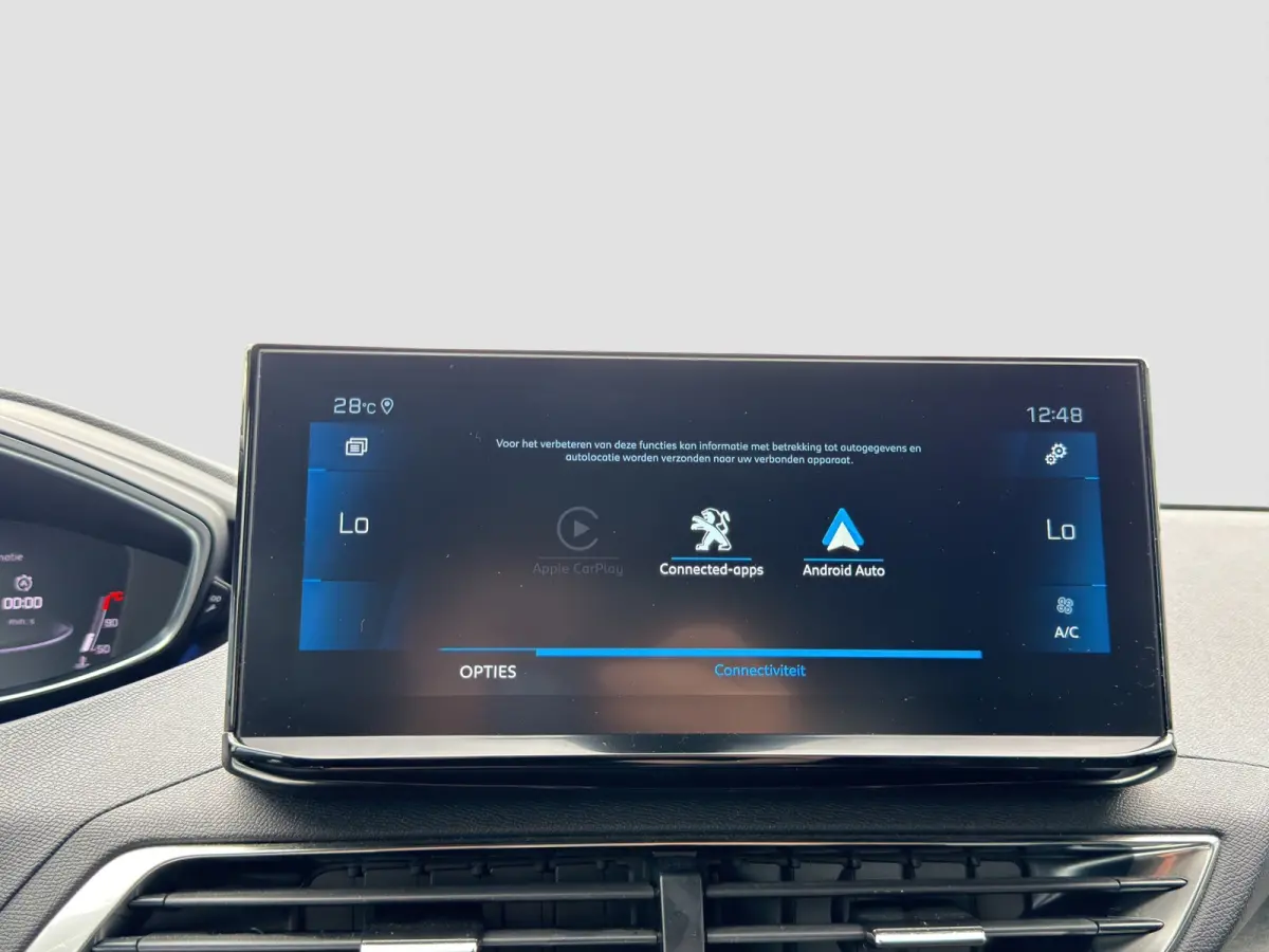 1.2 PureTech GT Black pack | Full map navigatie | Full LED | Keyless | Carplay/android auto | 19 inch lm velgen