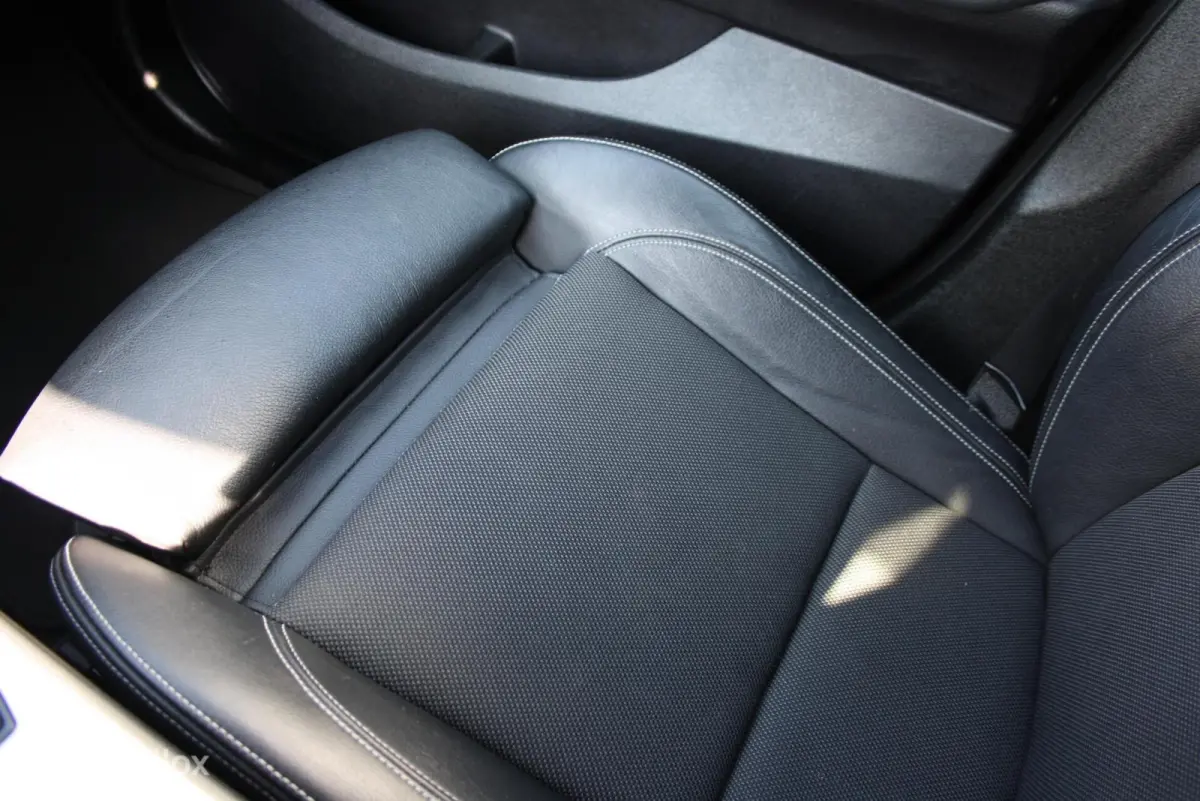 sDrive20i Exe, xenon, sporstoelen, comfort