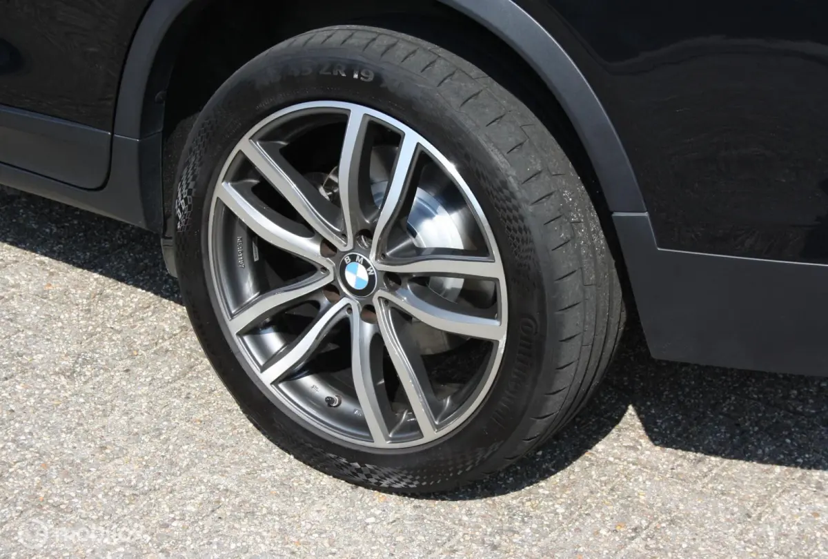 sDrive20i Exe, xenon, sporstoelen, comfort