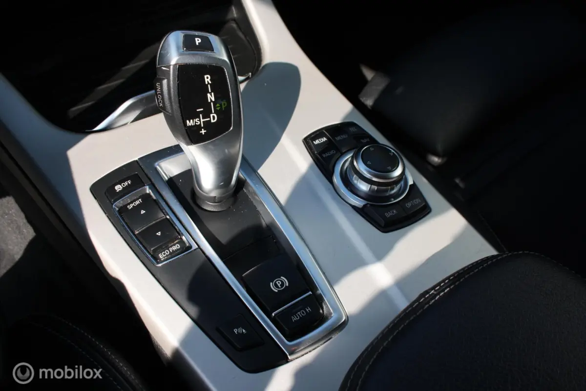 sDrive20i Exe, xenon, sporstoelen, comfort