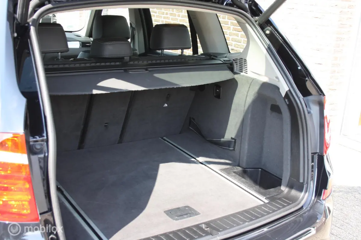 sDrive20i Exe, xenon, sporstoelen, comfort