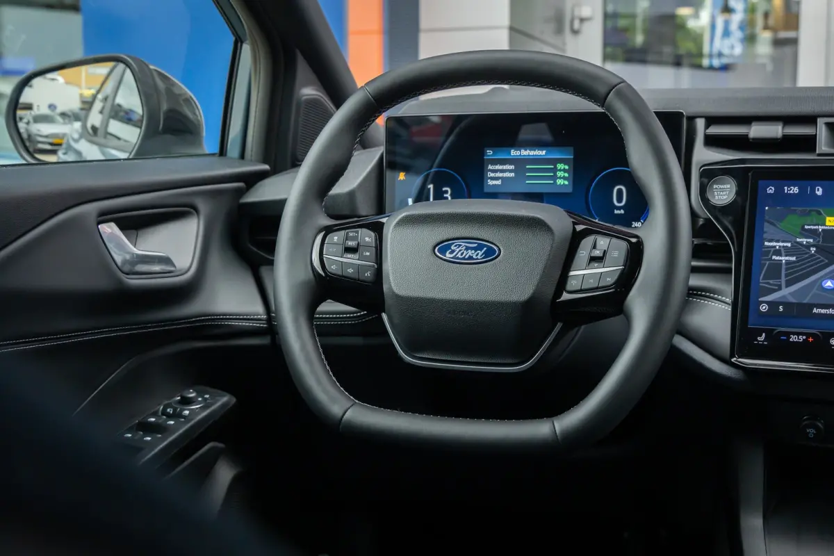 1.0 EcoBoost BlueCruise Edition | Matrix LED | 360 Camera | Sportonderstel | Winterpack | Bang& Olufsen | Adaptive Cruise Control | Apple Carplay/Android Auto | Achterbank in delen neerklapb
