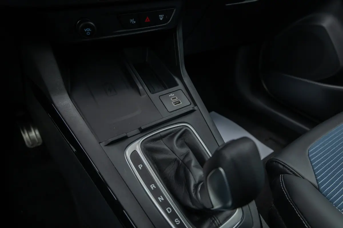 1.0 EcoBoost BlueCruise Edition | Matrix LED | 360 Camera | Sportonderstel | Winterpack | Bang& Olufsen | Adaptive Cruise Control | Apple Carplay/Android Auto | Achterbank in delen neerklapb