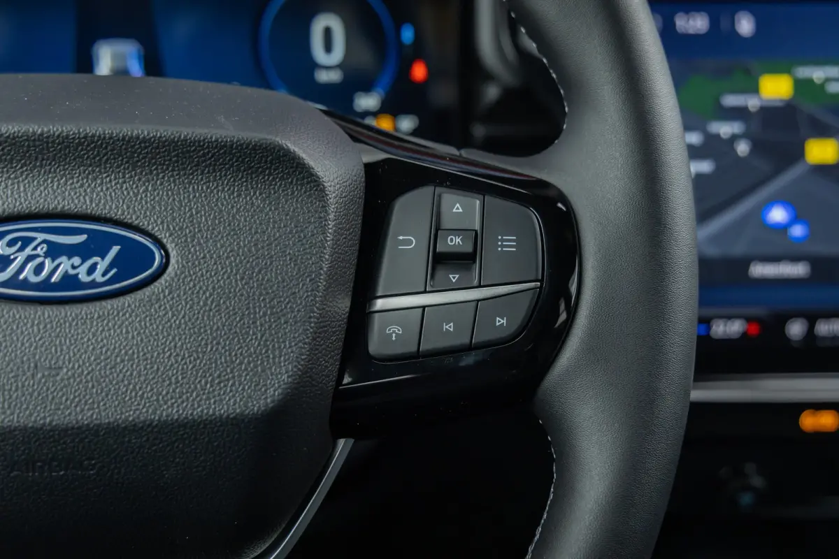 1.0 EcoBoost BlueCruise Edition | Matrix LED | 360 Camera | Sportonderstel | Winterpack | Bang& Olufsen | Adaptive Cruise Control | Apple Carplay/Android Auto | Achterbank in delen neerklapb