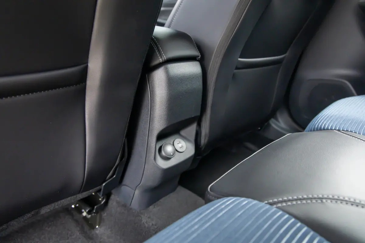 1.0 EcoBoost BlueCruise Edition | Matrix LED | 360 Camera | Sportonderstel | Winterpack | Bang& Olufsen | Adaptive Cruise Control | Apple Carplay/Android Auto | Achterbank in delen neerklapb